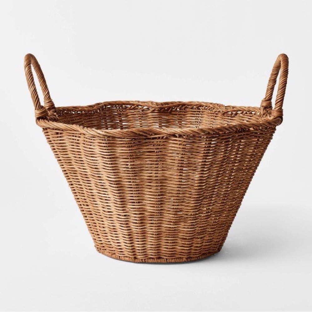 Small Scallop Woven Brown Basket— Threshold designed with Studio McGee